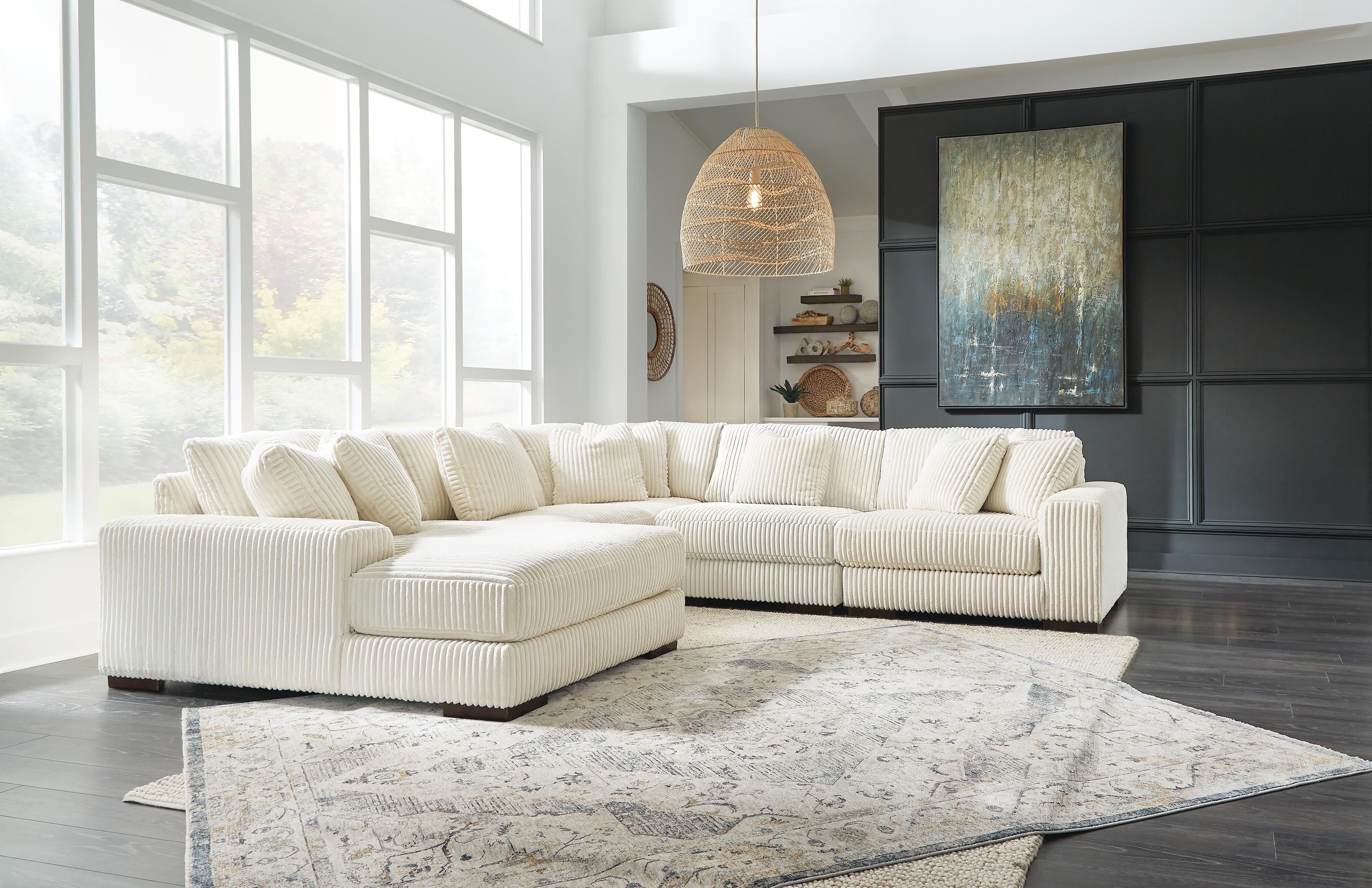 Lindyn 5-Piece LAF Chaise Sectional in Ivory Velvet