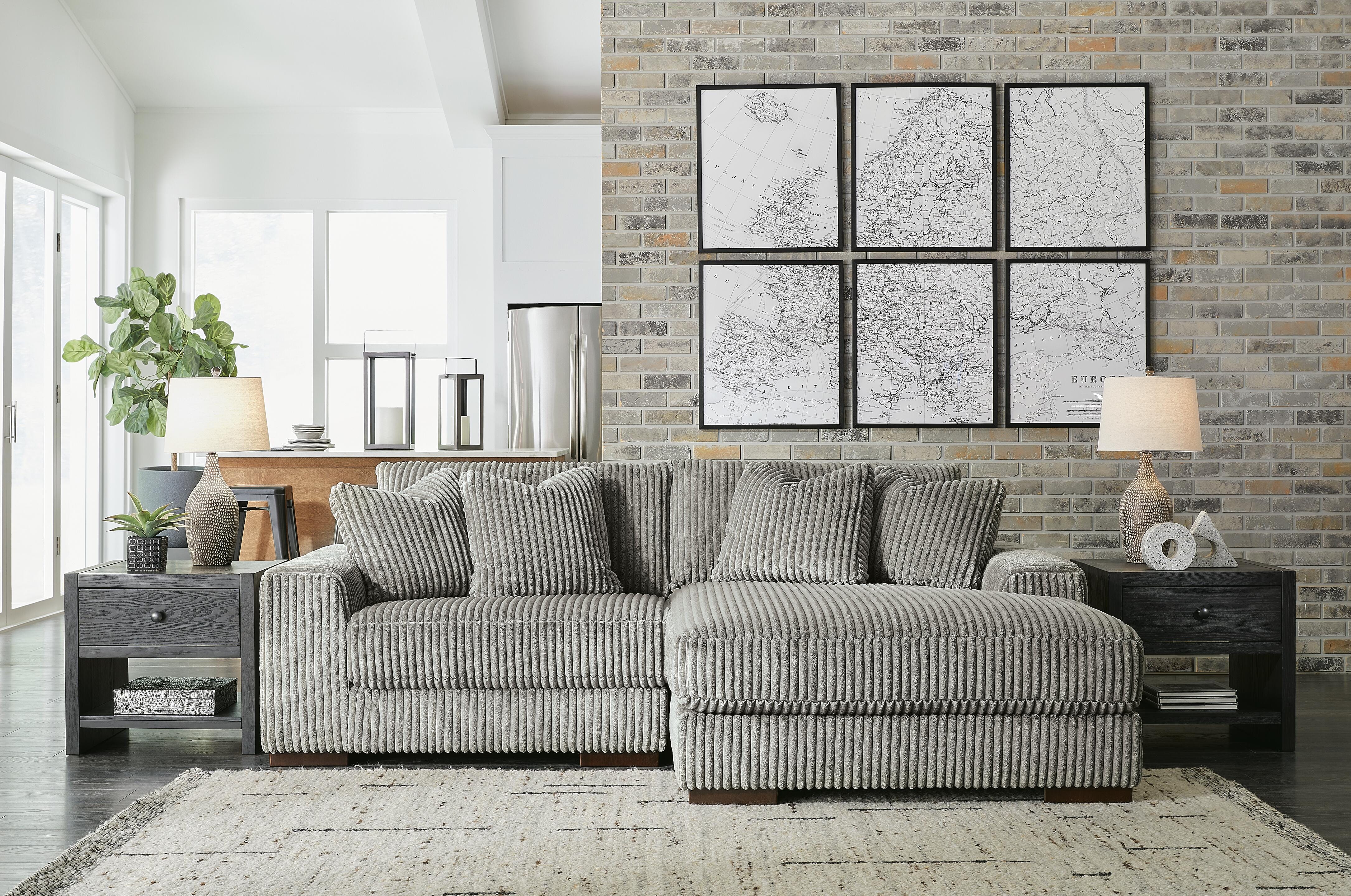 Lindyn 2-Piece RAF Chaise Sectional in Fog Velvet