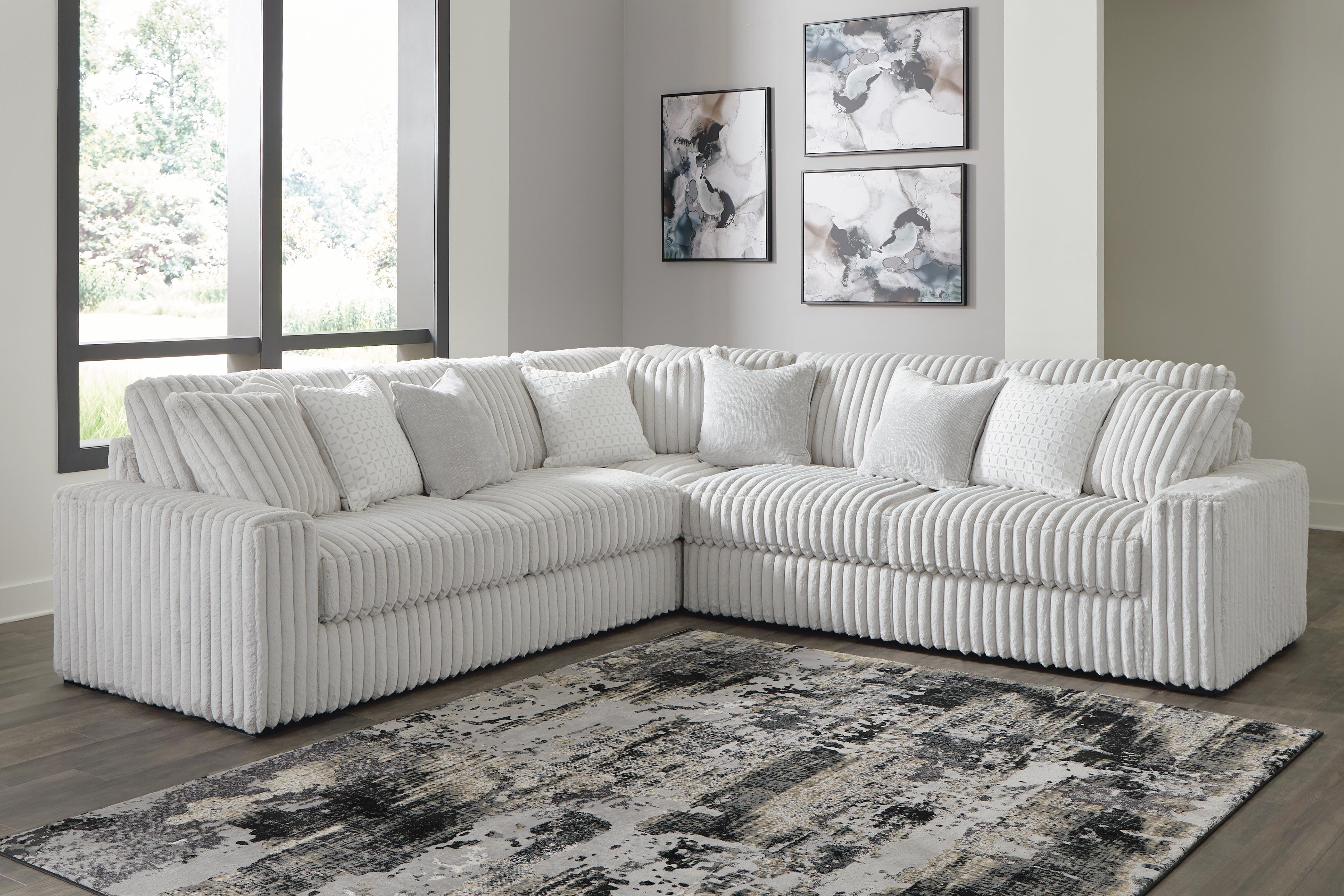 Stupendous 3-Piece Sectional in Alloy Velvet