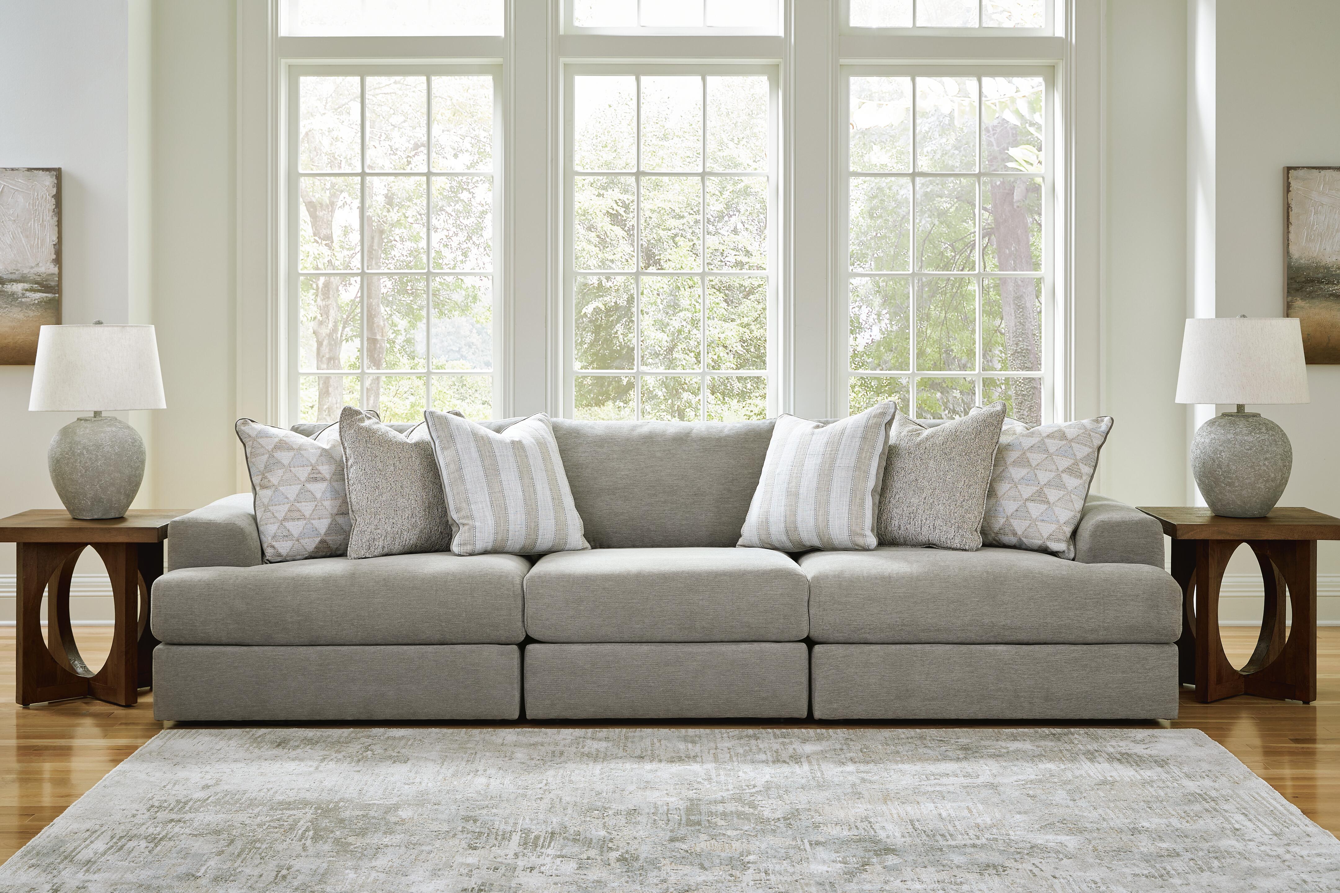 Avaliyah 3-Piece Sectional Sofa in Ash Chenille