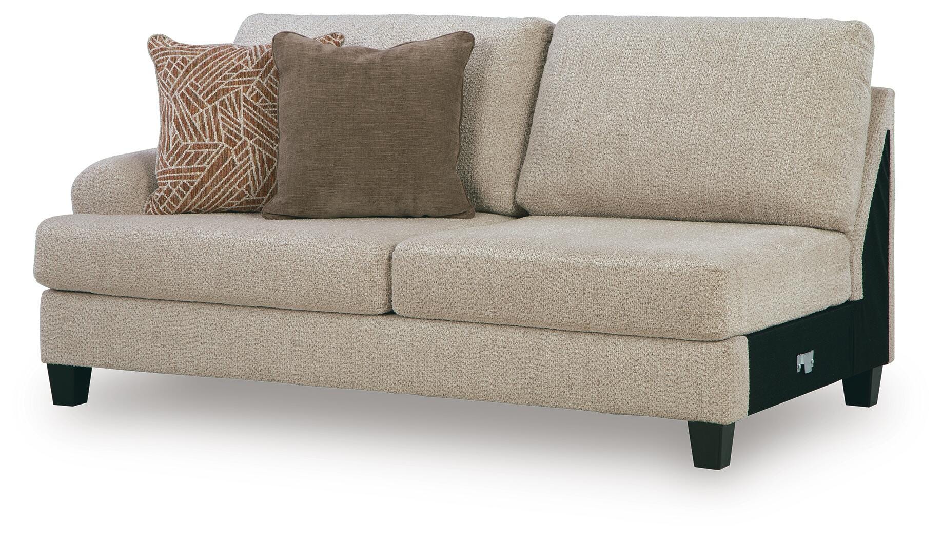 Steelwater Retreat 2-Piece RAF Chaise Sectional in Latte