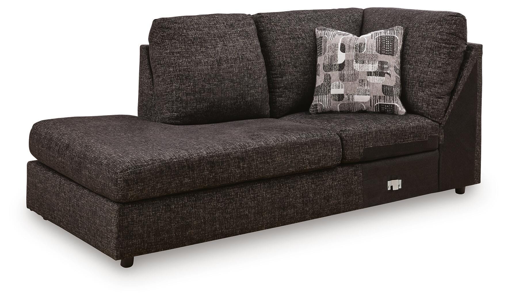 Lentiz 2-Piece Sectional with Chaise in Onyx