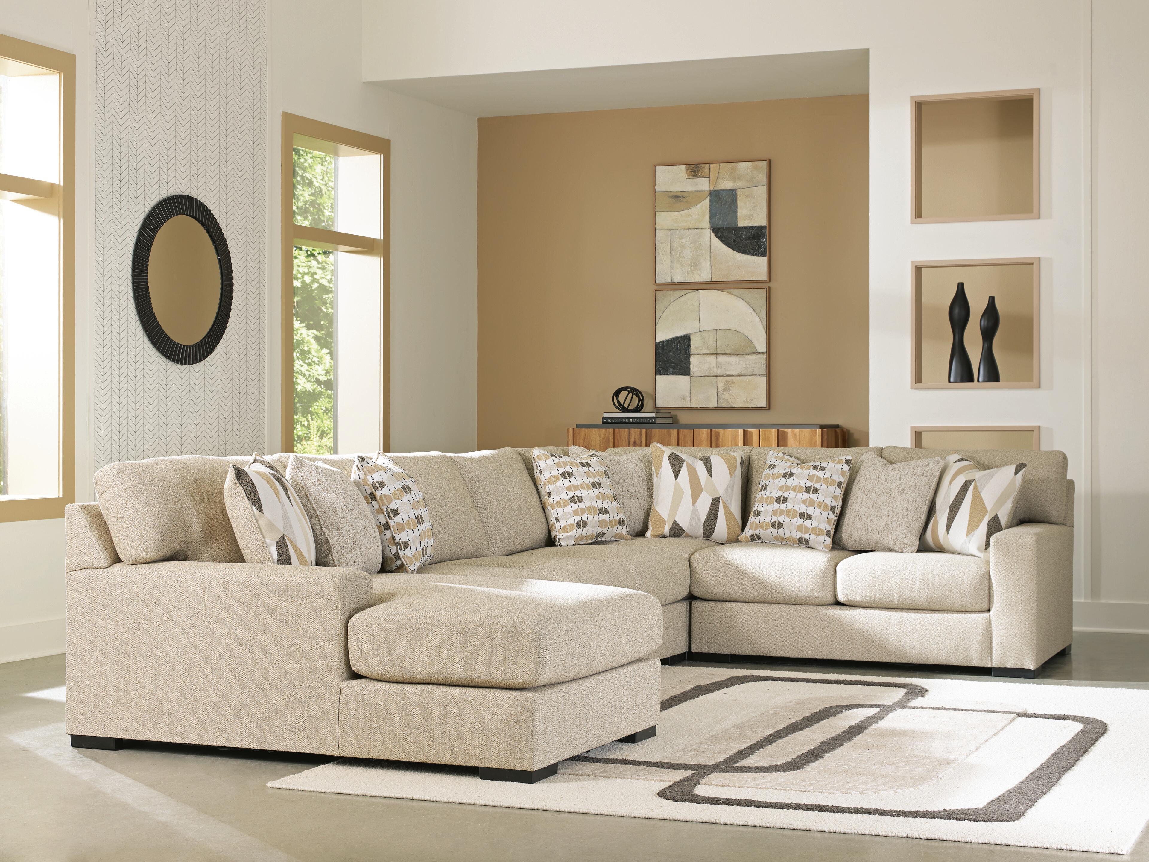 Laurelgrove 5-Piece LAF Chaise Sectional in Pebble