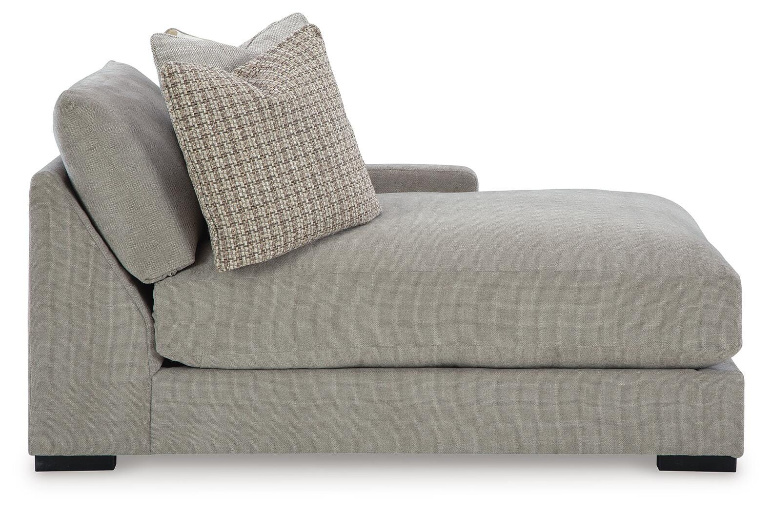 Aslan Court 6-Piece RAF Chaise Sectional in Flax Chenille
