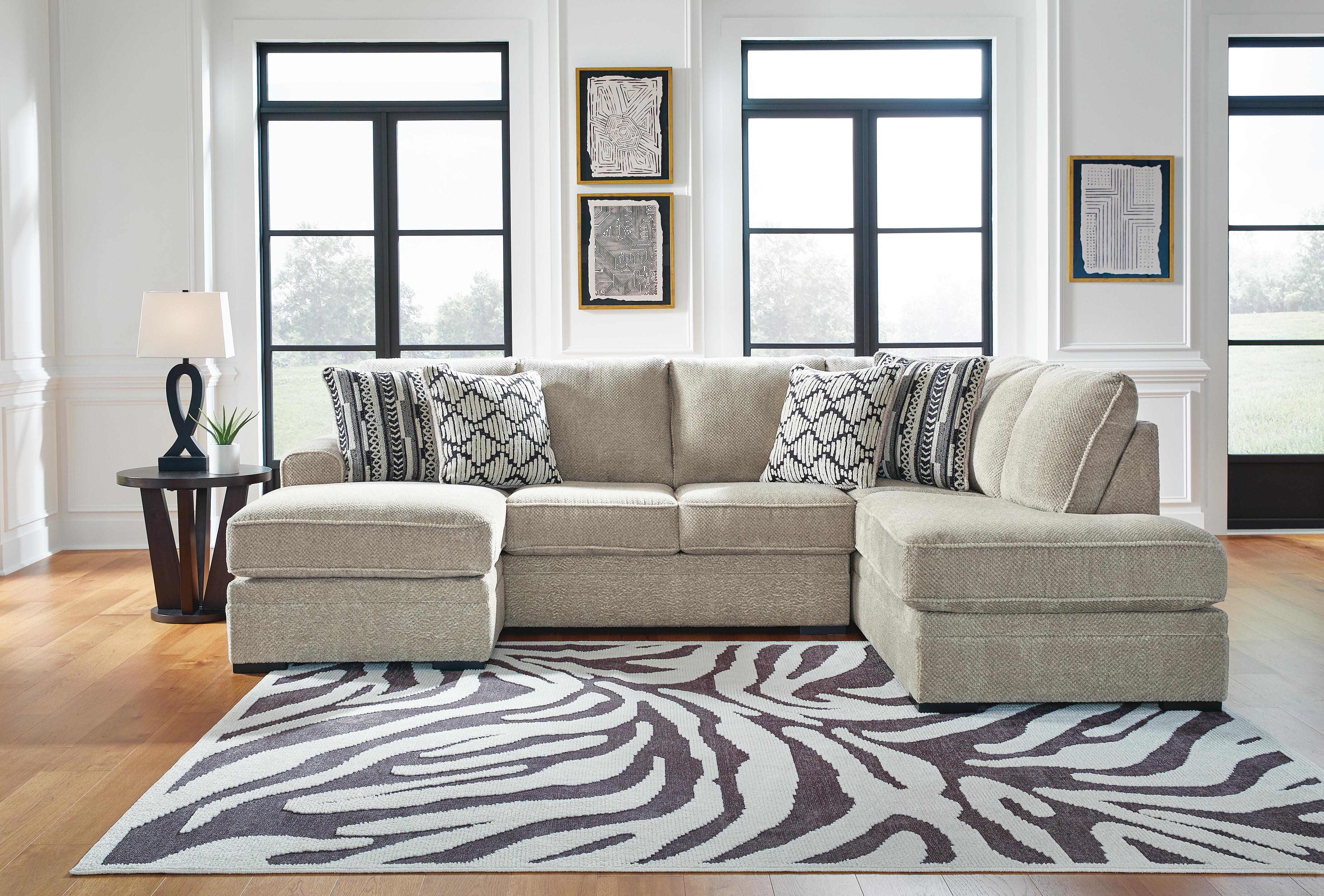 Calnita 2-Piece RAF Sectional in Sisal Velvet