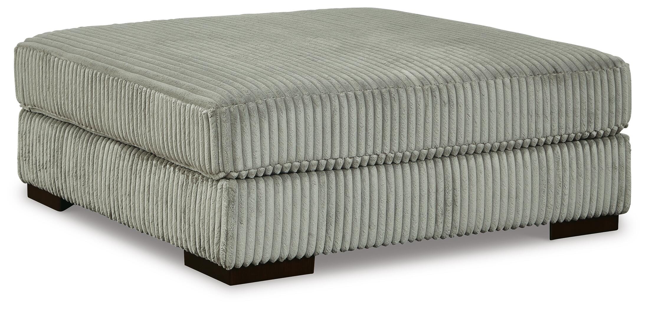 Lindyn 5-Piece Sectional and Ottoman in Fog