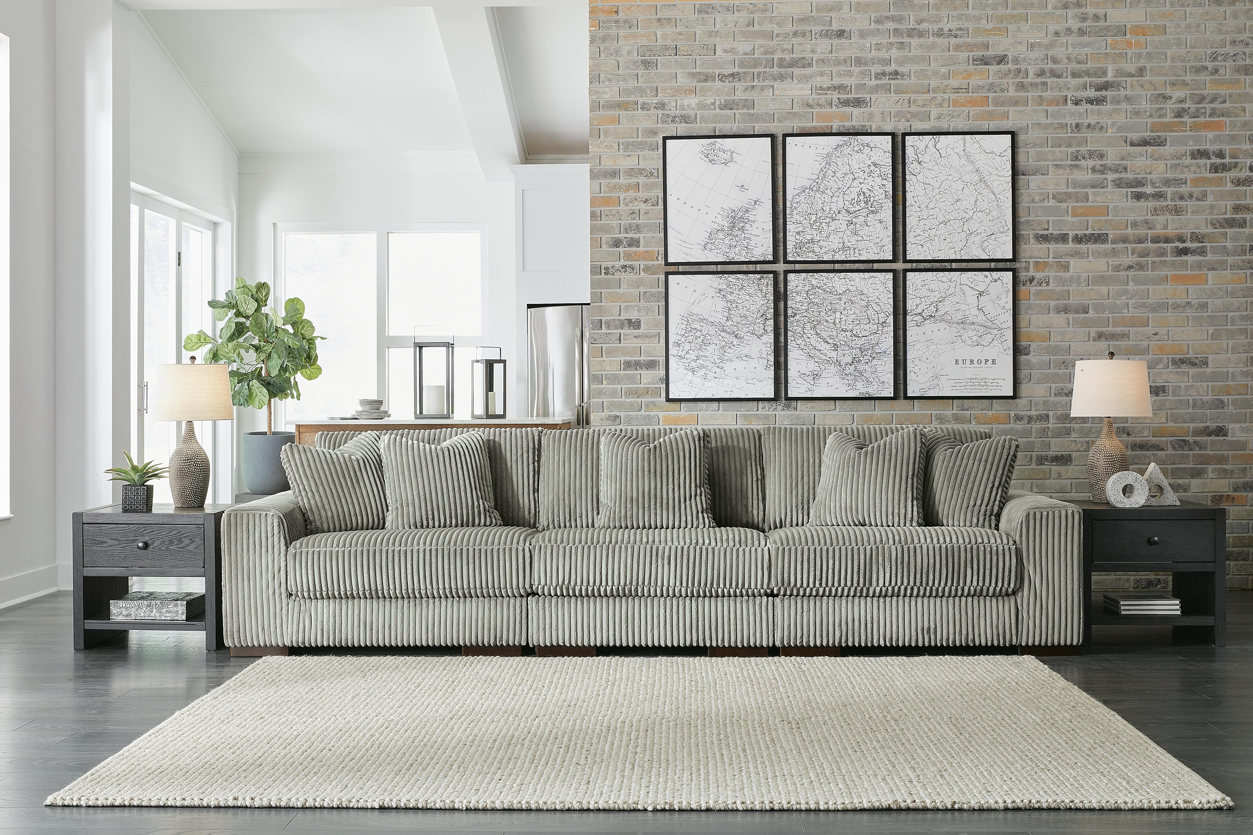 Lindyn 3-Piece Sectional Sofa in Fog Velvet