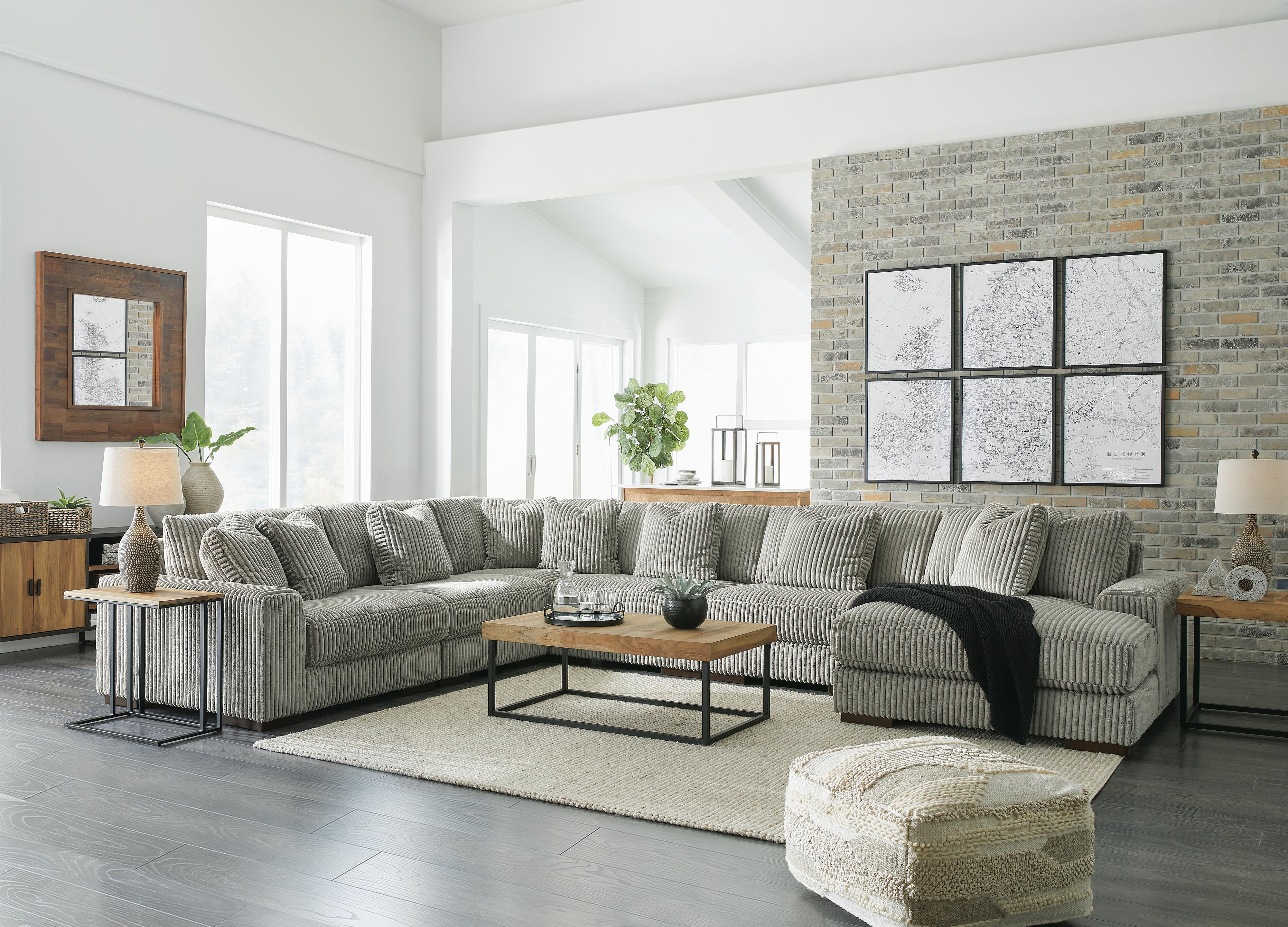Lindyn 6-Piece RAF Chaise Sectional in Fog Velvet