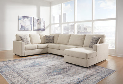 Edenfield 3-Piece RAF Chaise Sectional in Linen Chenille