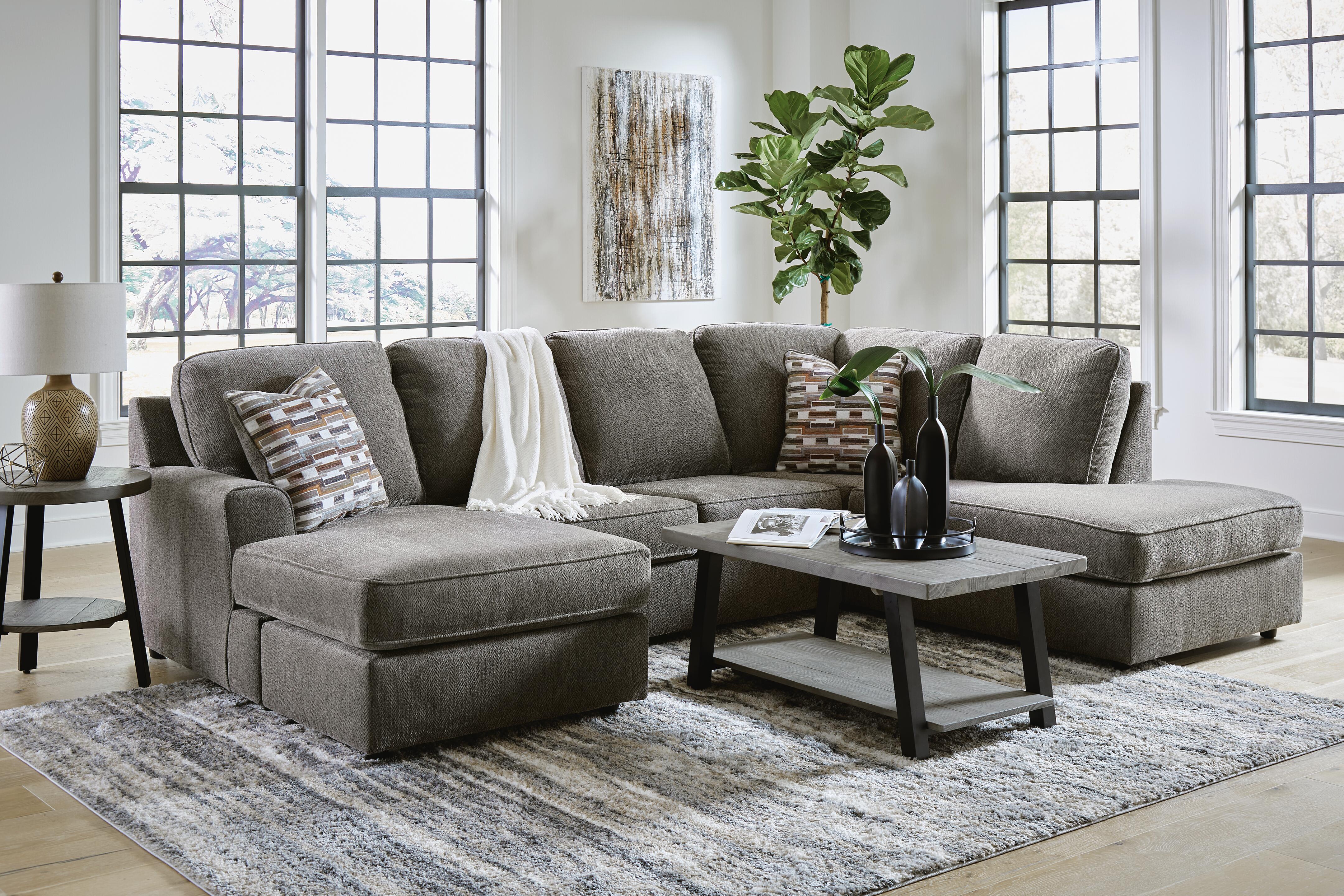 O'Phannon 2-Piece RAF Chaise Sectional in Putty Chenille