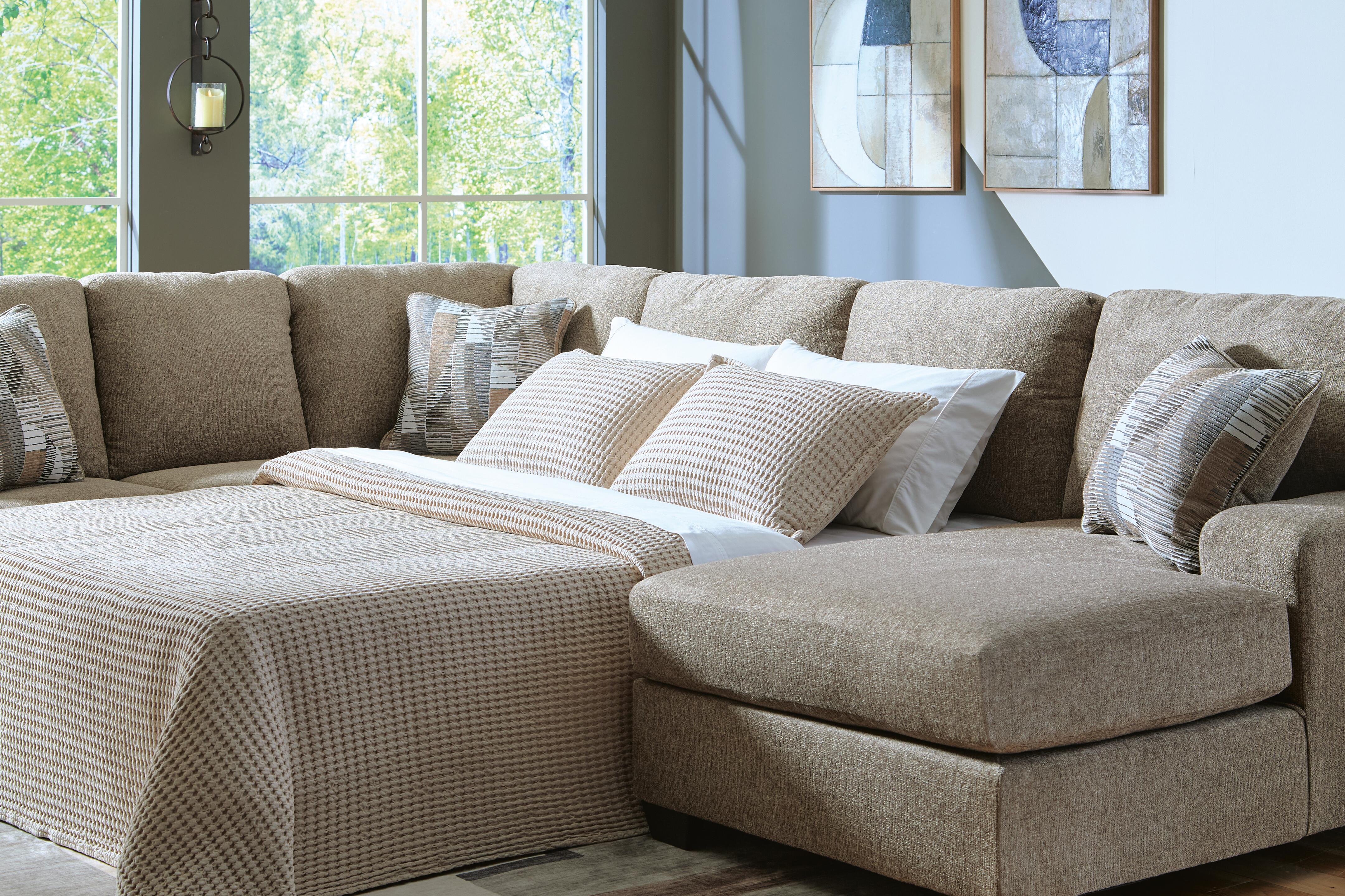 Newellen 3-Piece RAF Chaise Sleeper Sectional in Hemp Chenille