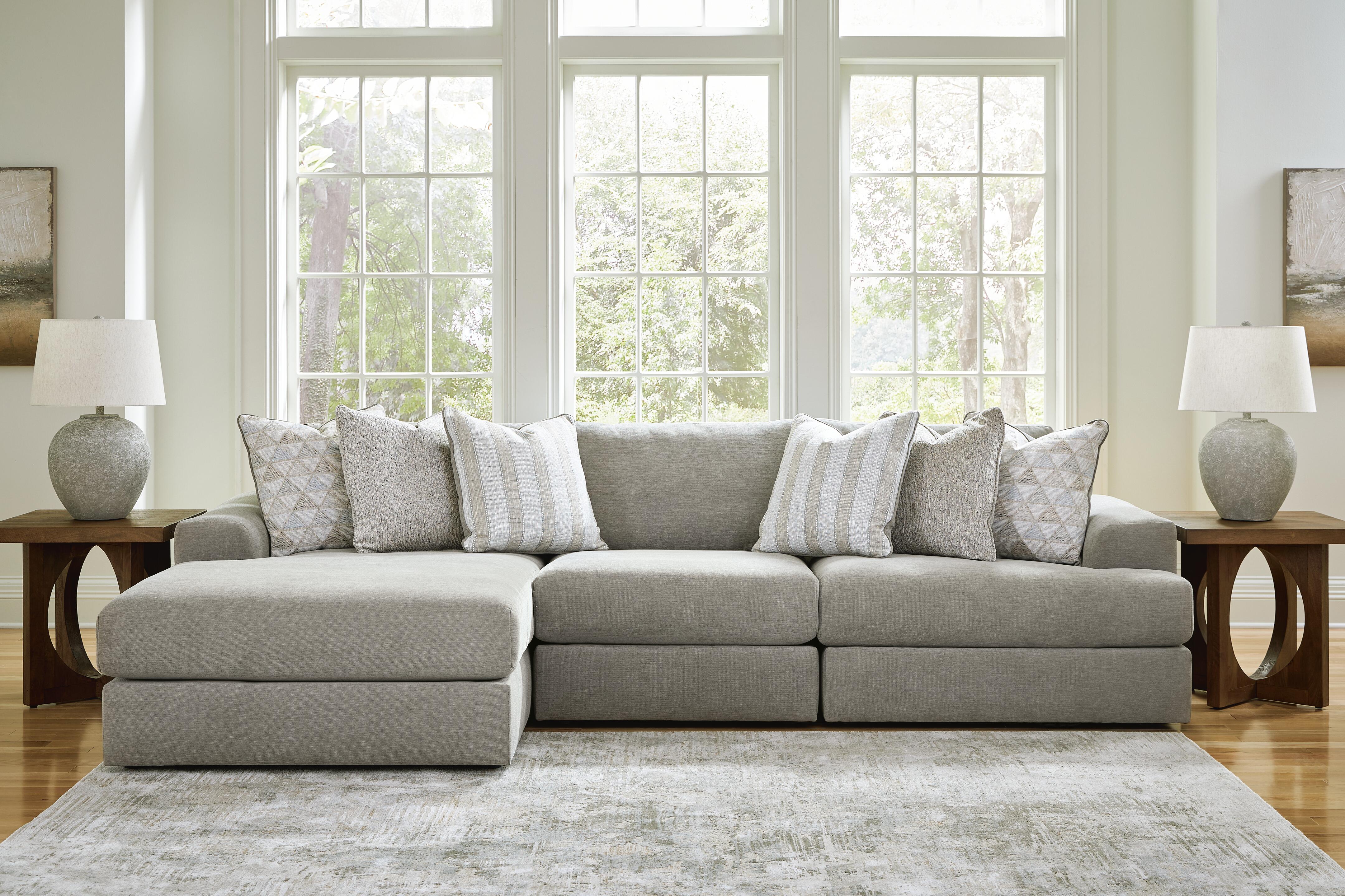 Avaliyah 3-Piece LAF Chaise Sectional in Ash Chenille