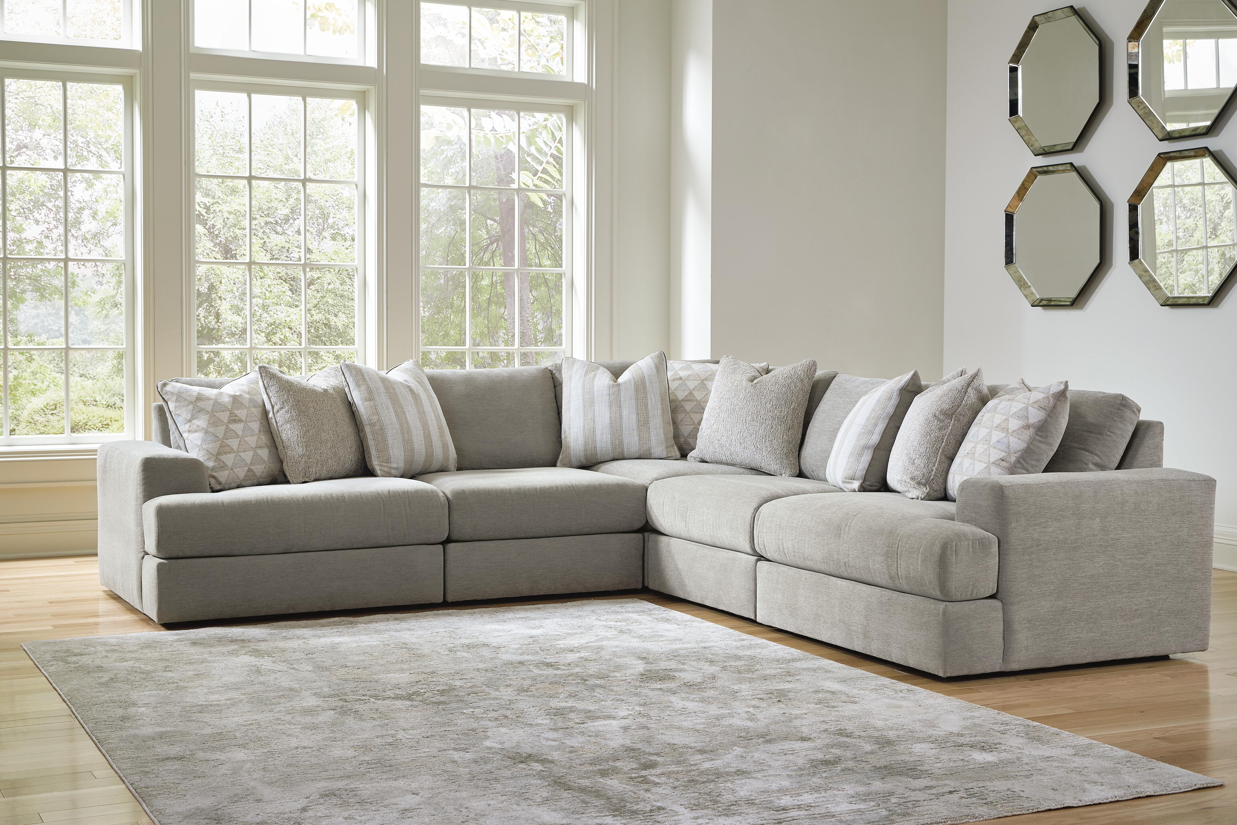 Avaliyah 5-Piece Sectional in Ash Chenille
