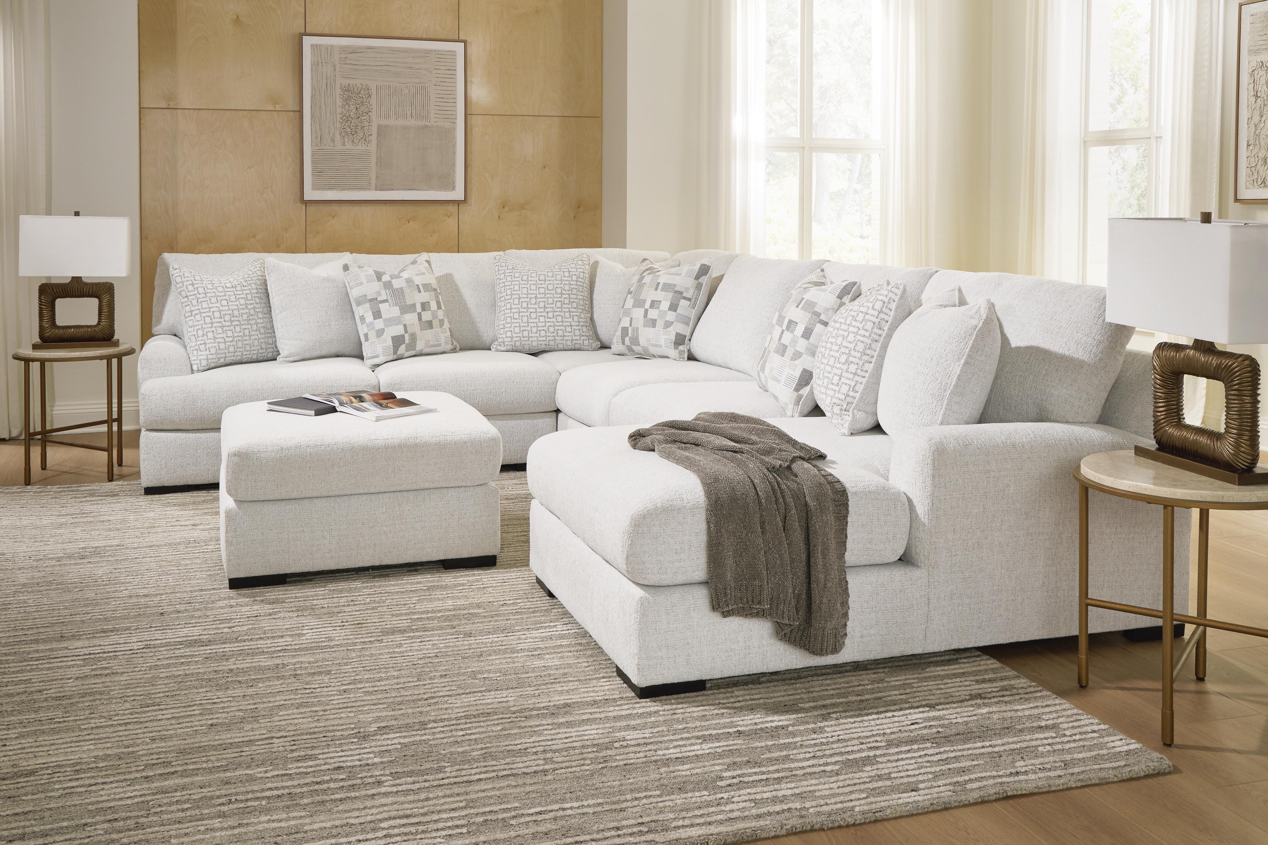 Misty-Lakes 5-Piece RAF Chaise Sectional in Chalk