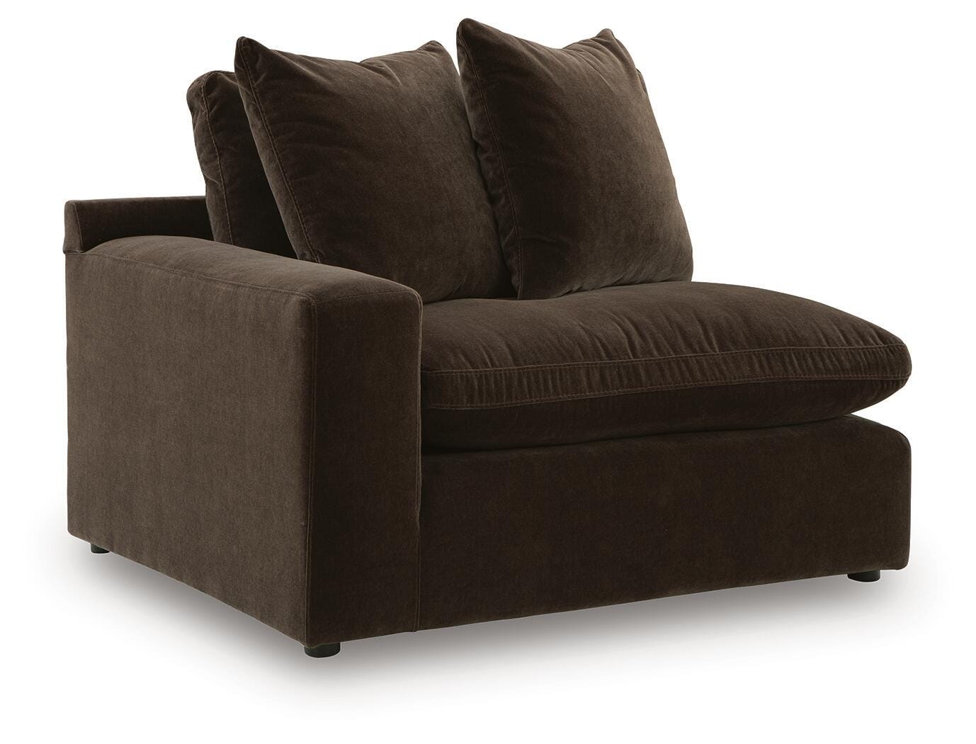 Maxton Heights 5-Piece Sectional in Bittersweet