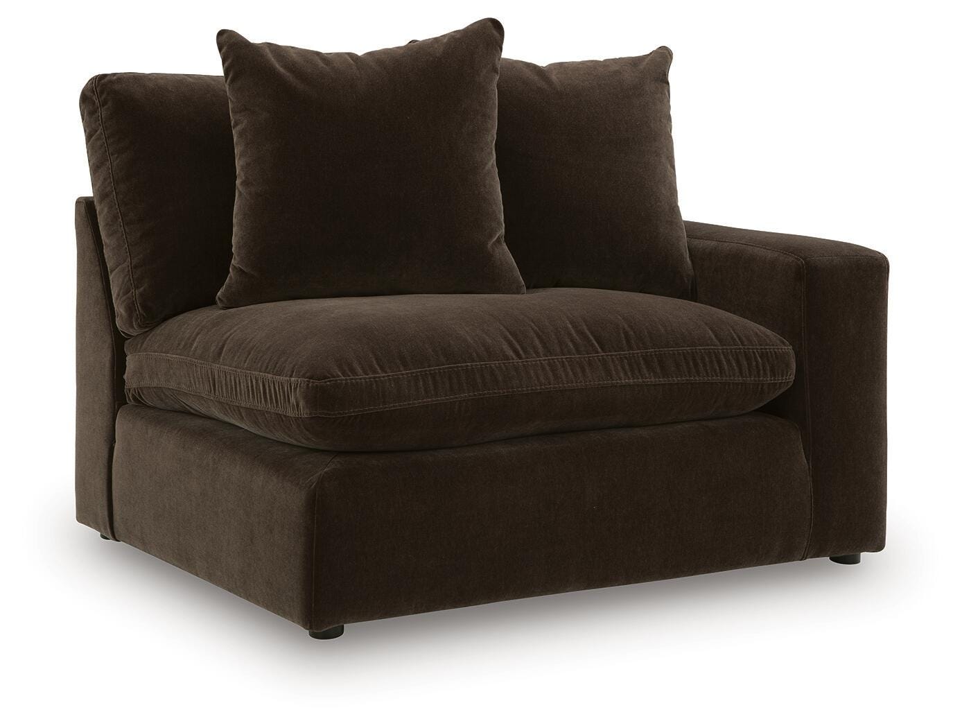 Maxton Heights 4-Piece Sectional in Bittersweet