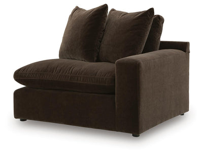 Maxton Heights 4-Piece Sectional in Bittersweet