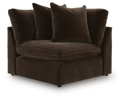 Maxton Heights 4-Piece Sectional in Bittersweet