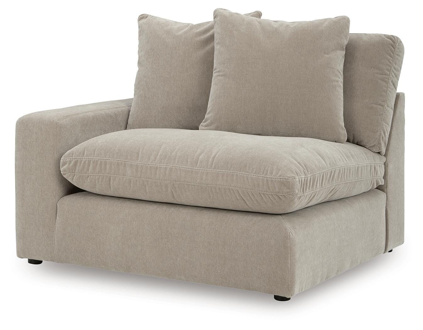 Maxton Heights 2-Piece Sectional Sofa in Pebble