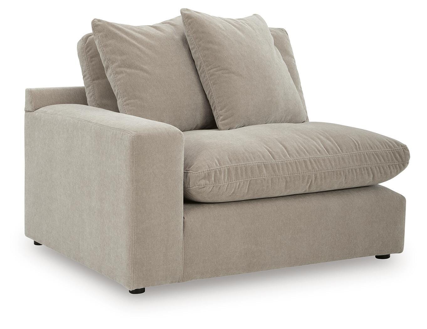 Maxton Heights 3-Piece Sectional Sofa in Pebble