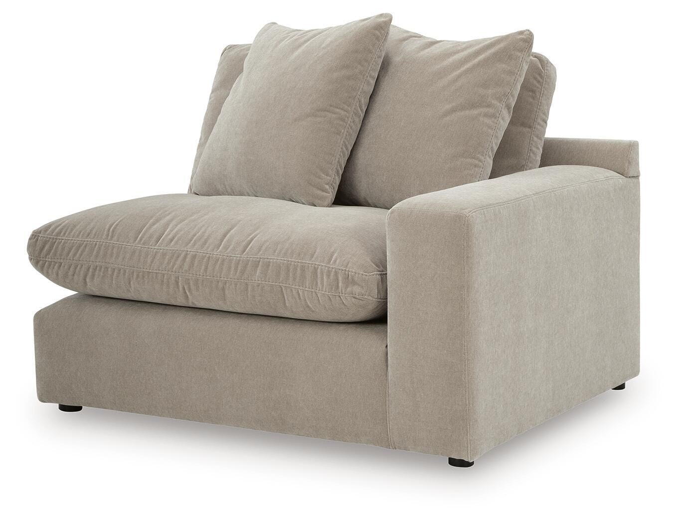 Maxton Heights 3-Piece Sectional Sofa in Pebble