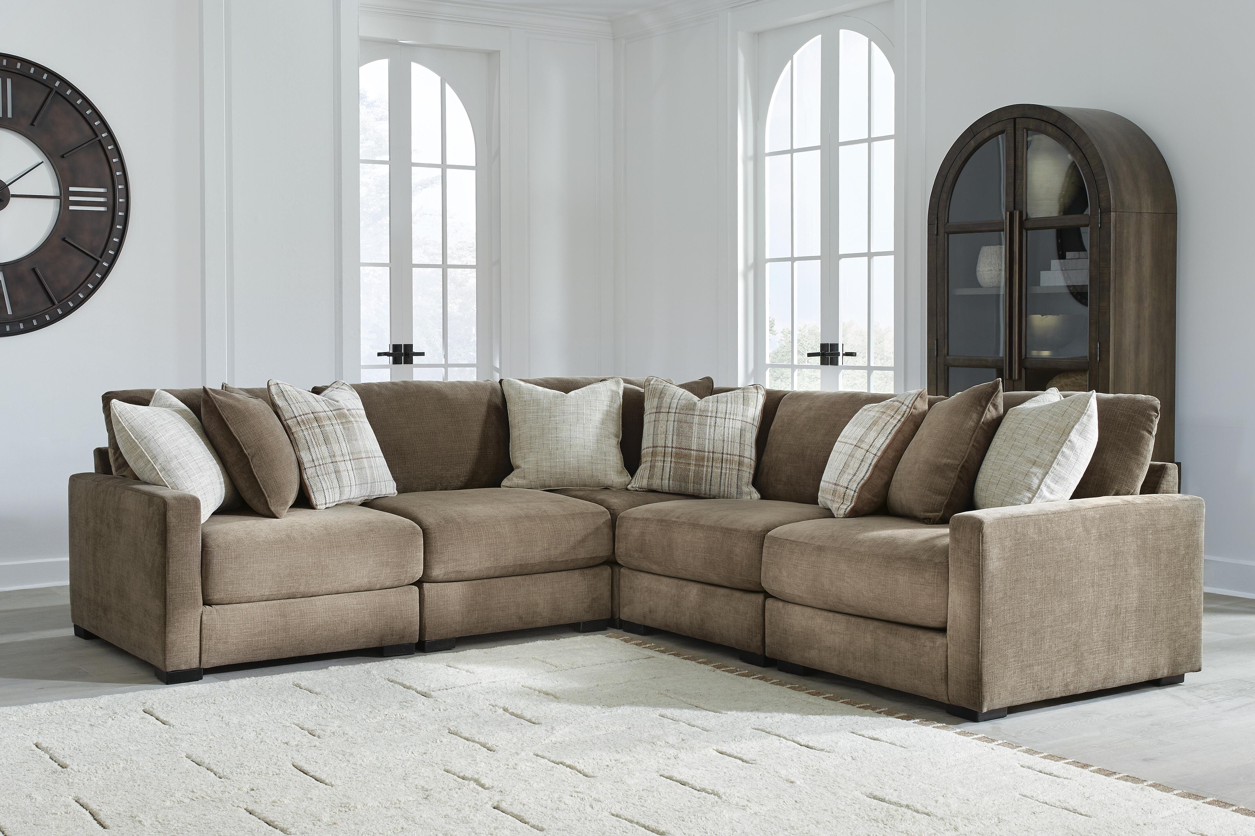 Camellia-Court 5-Piece Sectional in Coffee