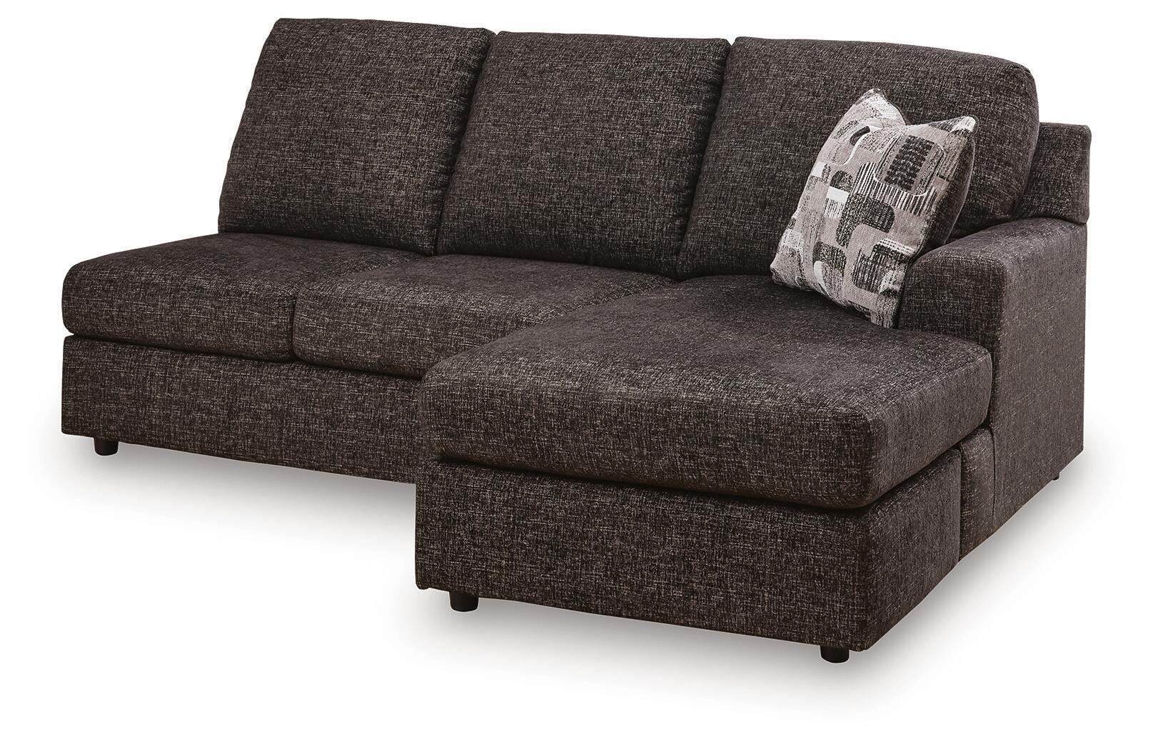 Lentiz 2-Piece Sectional with Chaise  in Onyx