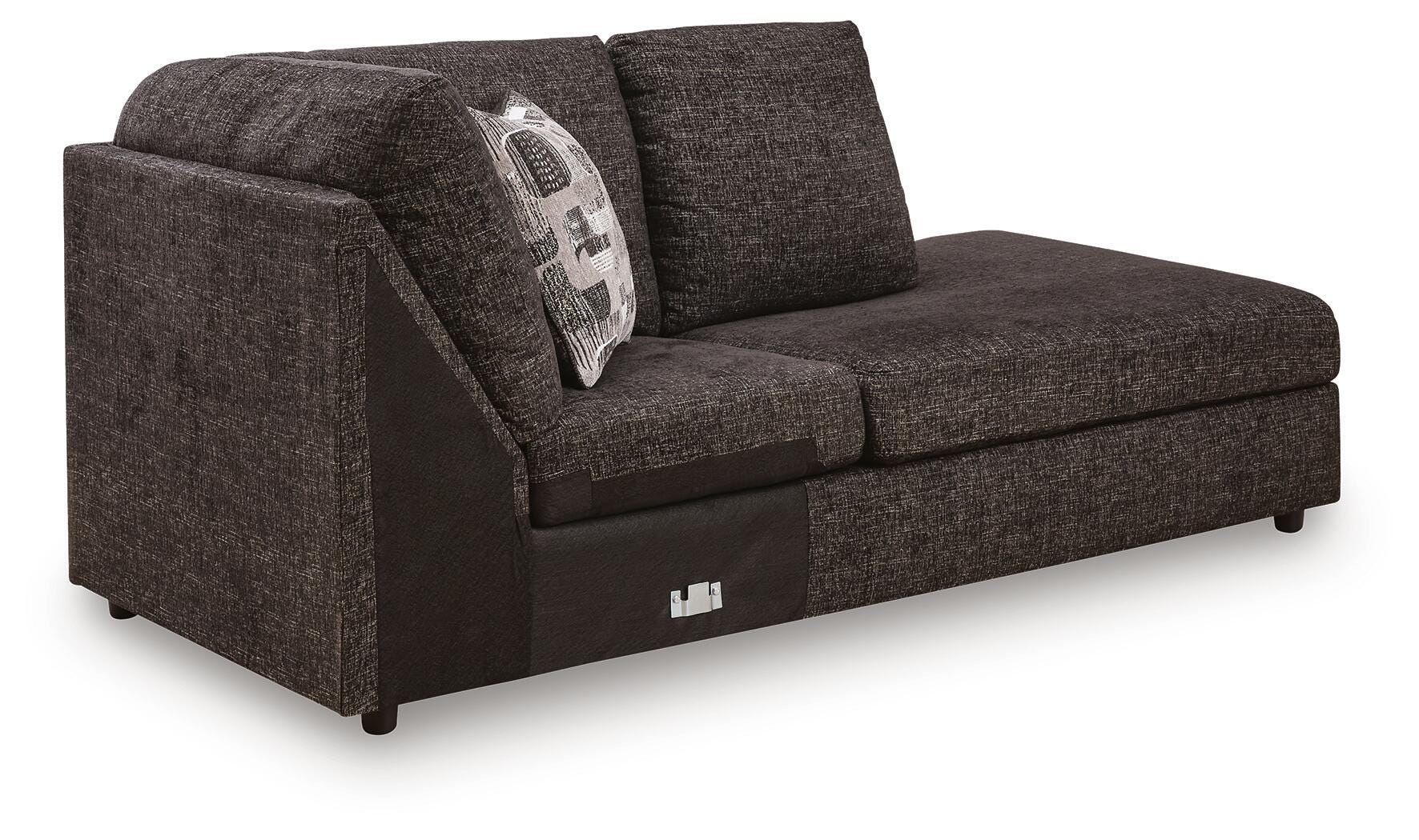 Lentiz 2-Piece Sectional w/ Chaise in Onyx