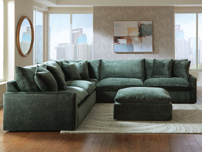 Carriage View 3-Piece Sectional in Jade Velvet