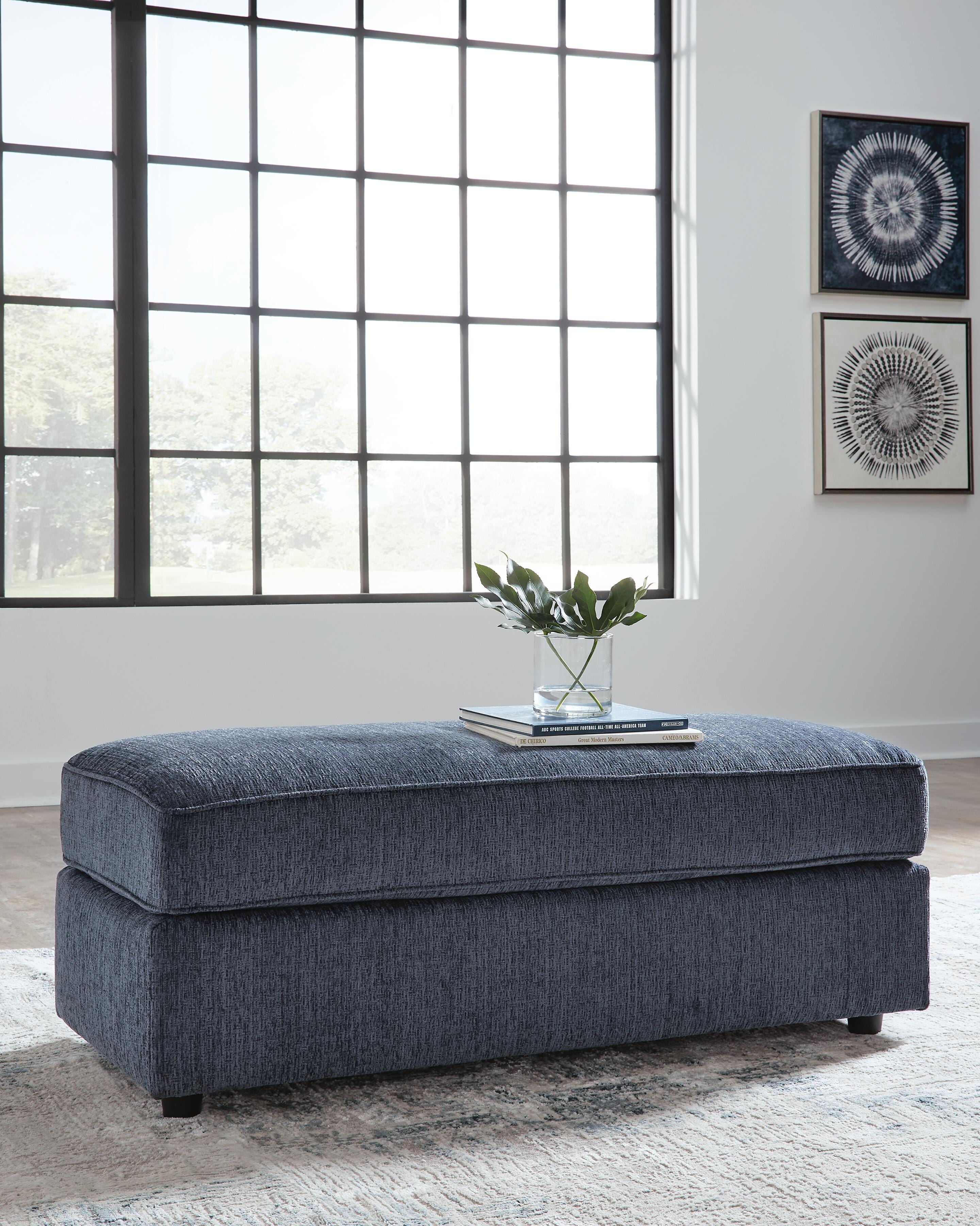 Albar Place 2-Piece Sectional and Ottoman in Cobalt