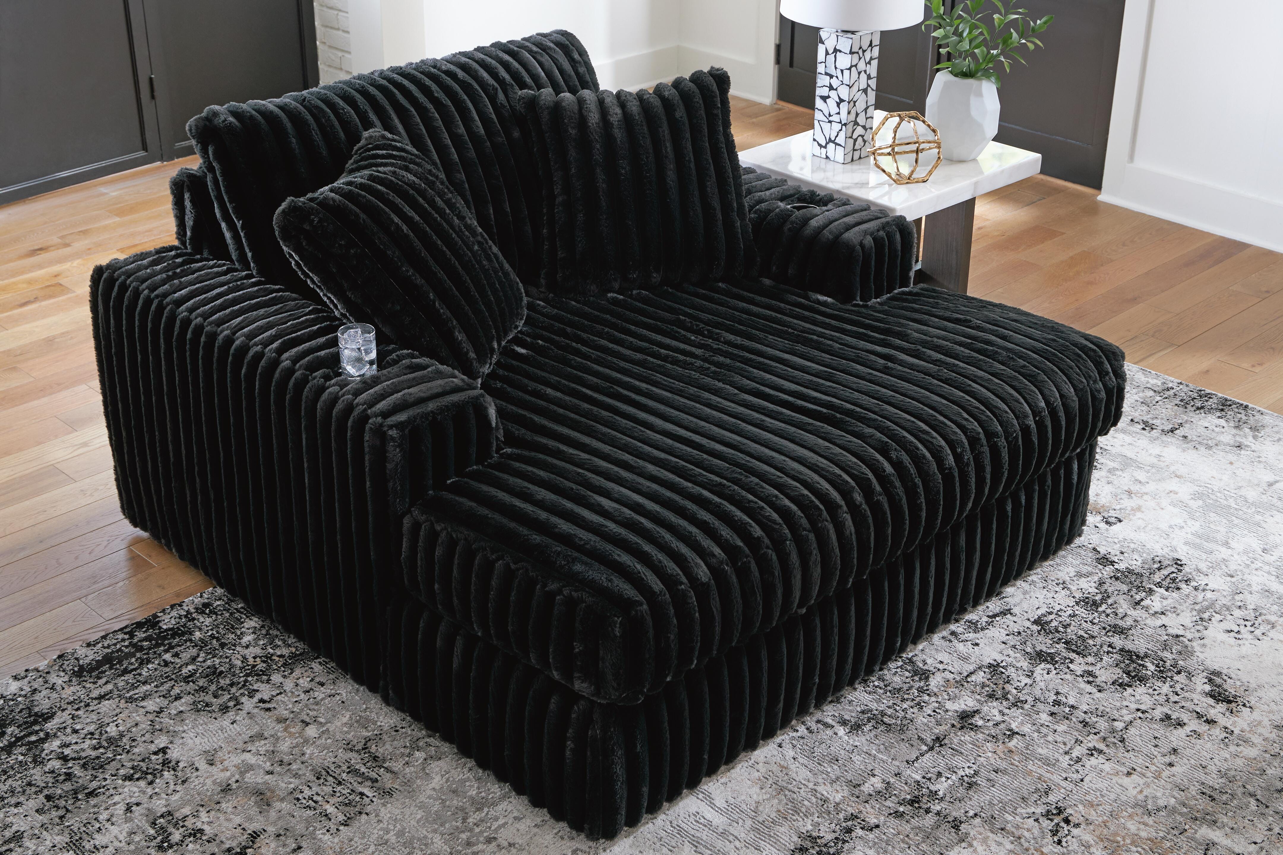 Midnight-Madness 4-Piece Sectional and Oversized Chaise in Onyx