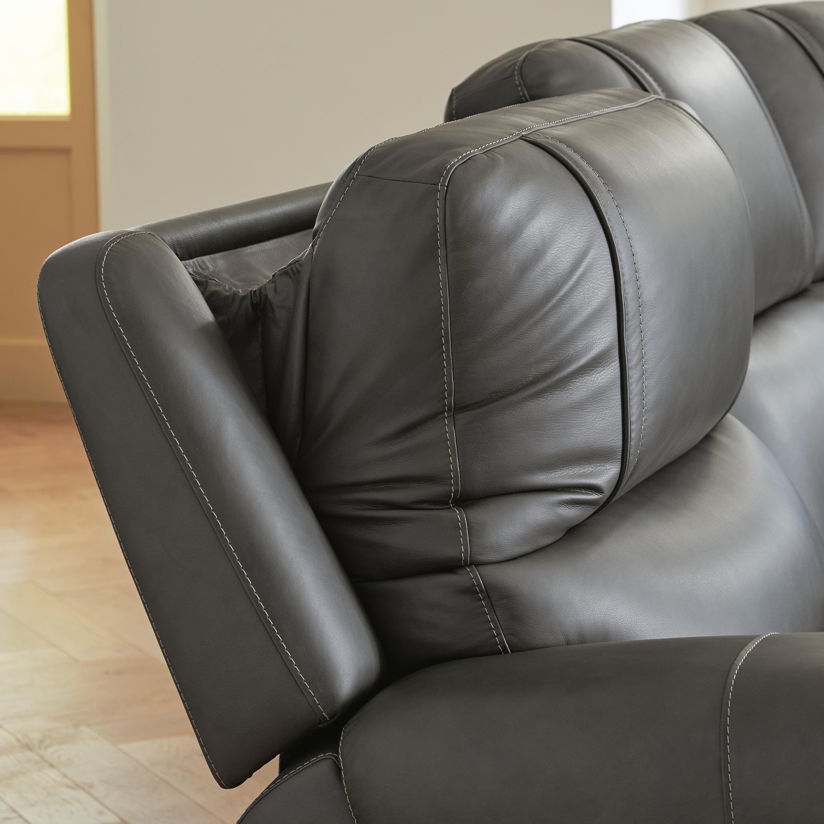 5Z - Pittson 3-Piece Power Sectional Reclining Sofa in Anchor Leather